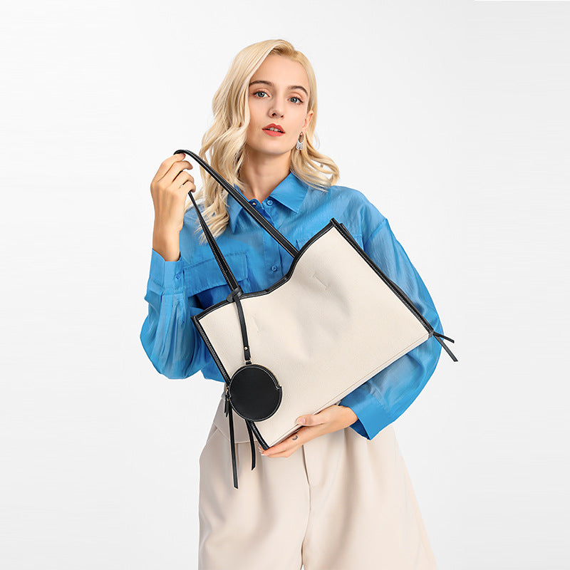 Women’s Canvas Tote Bags in Beige image 4