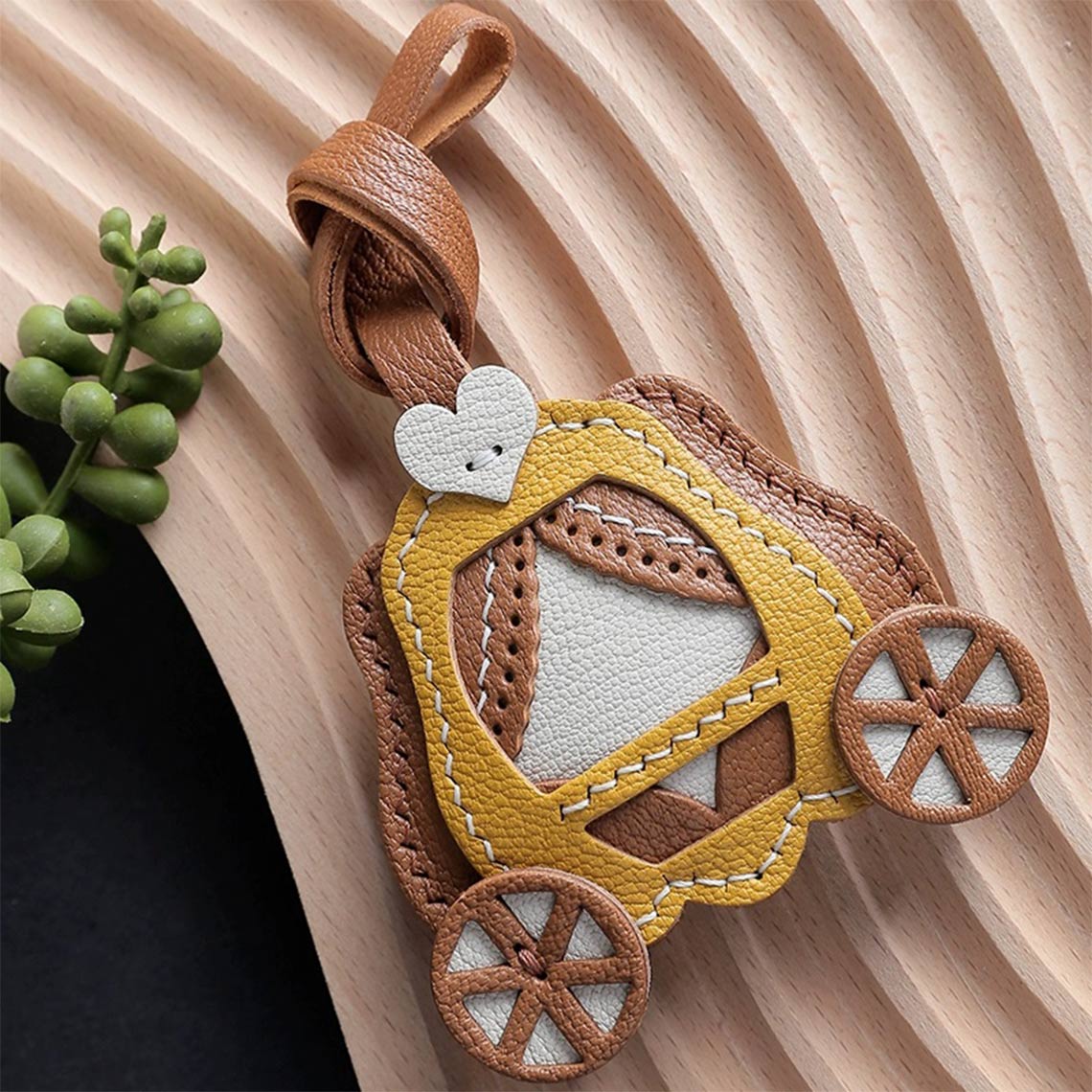 Step by Step DIY Keychain | Handmade a Pumpkin Carriage Bag Charm Keychain by DIY Leather Kits Wirkin®