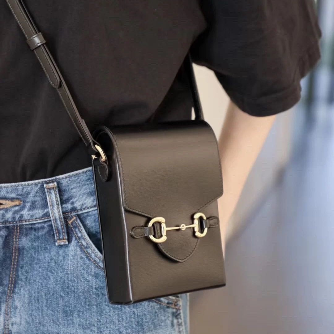 Women’s Small Leather Crossbody Phone Bags image 3