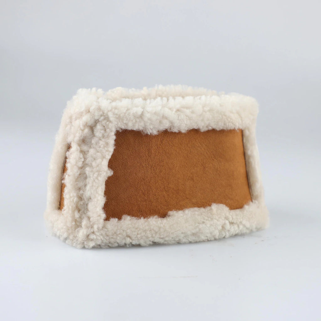 TEDDY HONEY Crafted from plush shearling, Teddy cover offers a soft and cozy feel. customize Fit to Kelly handbag, Birkin handbag