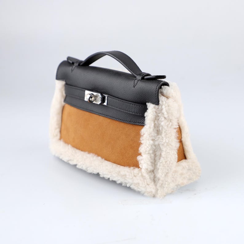 TEDDY HONEY Crafted from plush shearling, Teddy cover offers a soft and cozy feel. customize Fit to Kelly handbag, Birkin handbag