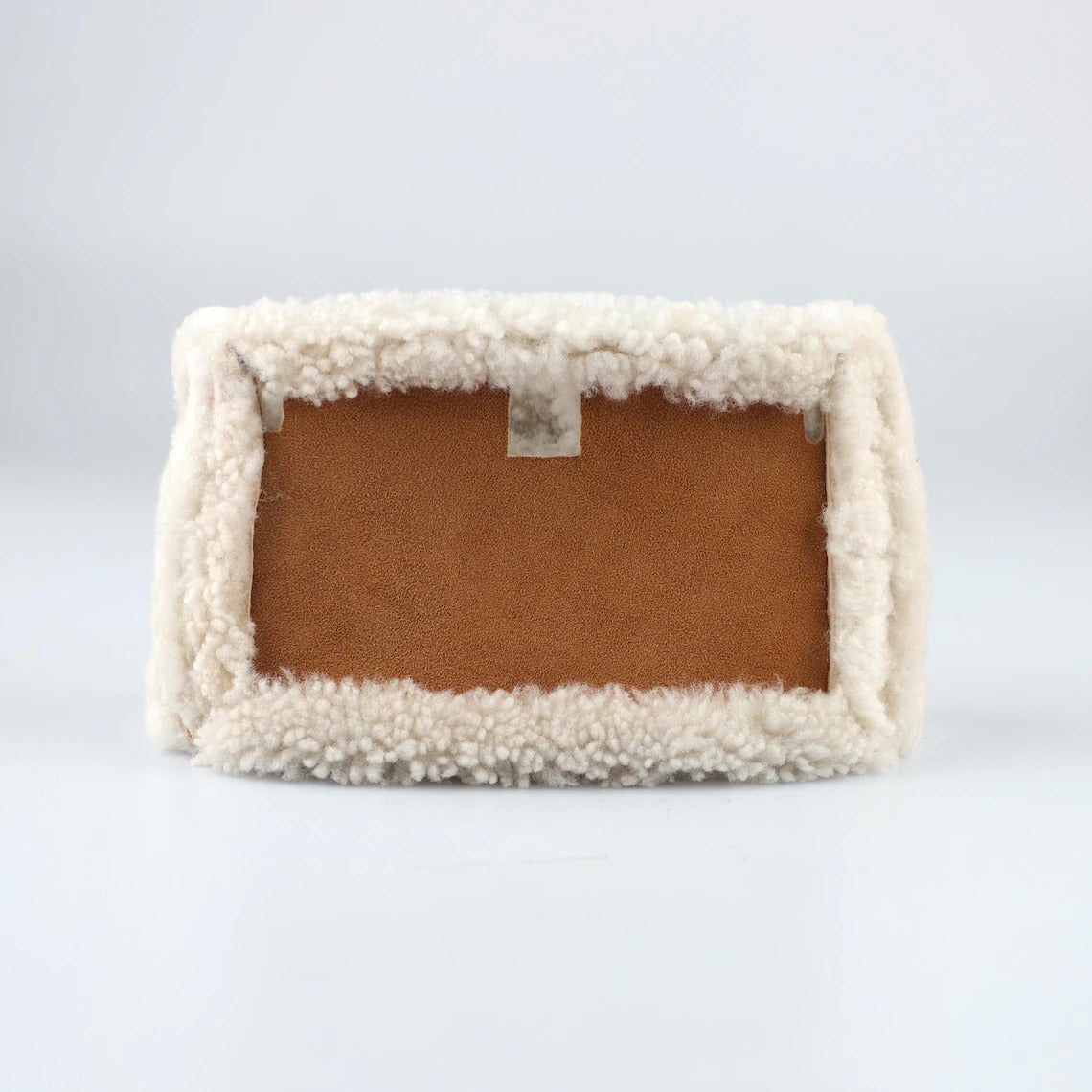 TEDDY HONEY Crafted from plush shearling, Teddy cover offers a soft and cozy feel. customize Fit to Kelly handbag, Birkin handbag