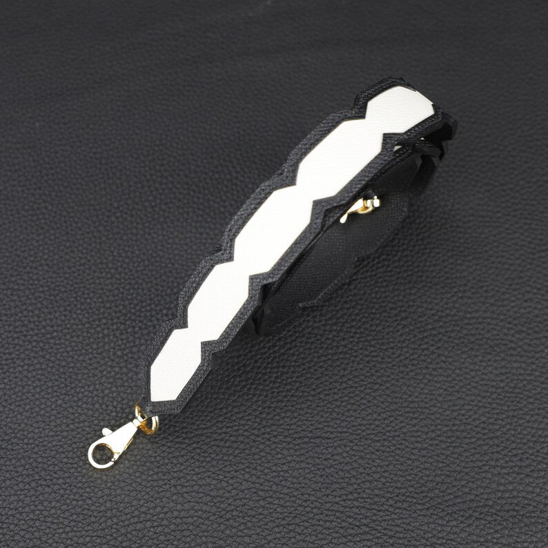 Artisanal Black & White Epsom Leather Bandoulière: Hand-Stitched Detachable Crossbody/Shoulder Strap