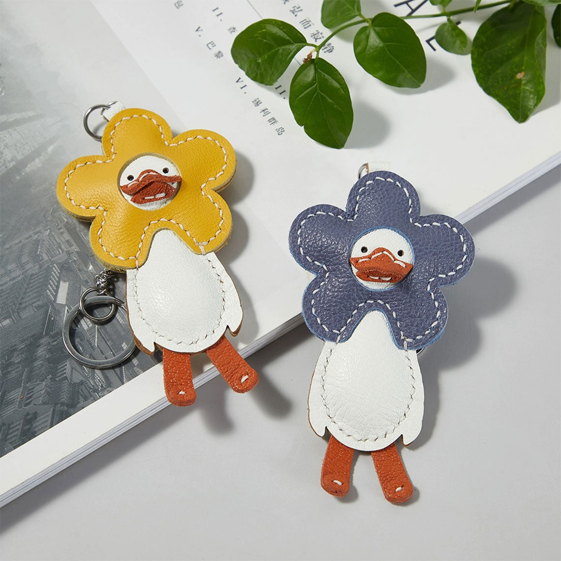 Adorable Flower Duck Keychain in Blue and Yellow | Creative DIY Gifts - Wirkin®
