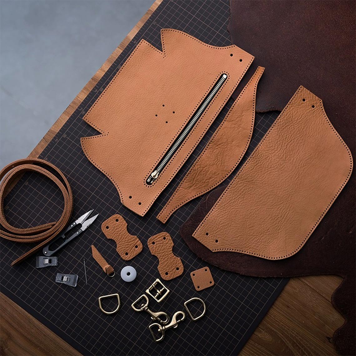 Men Fanny Pack Leather Patterns | Easy Leather Bag Making Project for Beginners - Wirkin®