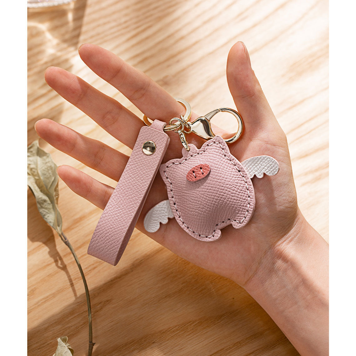 Wirkin® Leather Flying Pig Keychain DIY Kit
