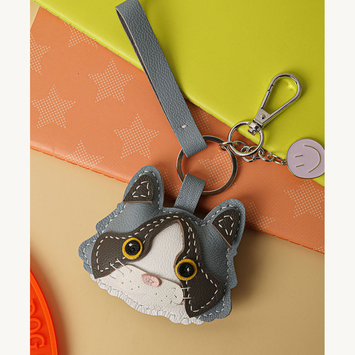Blue Cat Leather Keychain | DIY Christmas Gifts for Cat Owners - Wirkin®