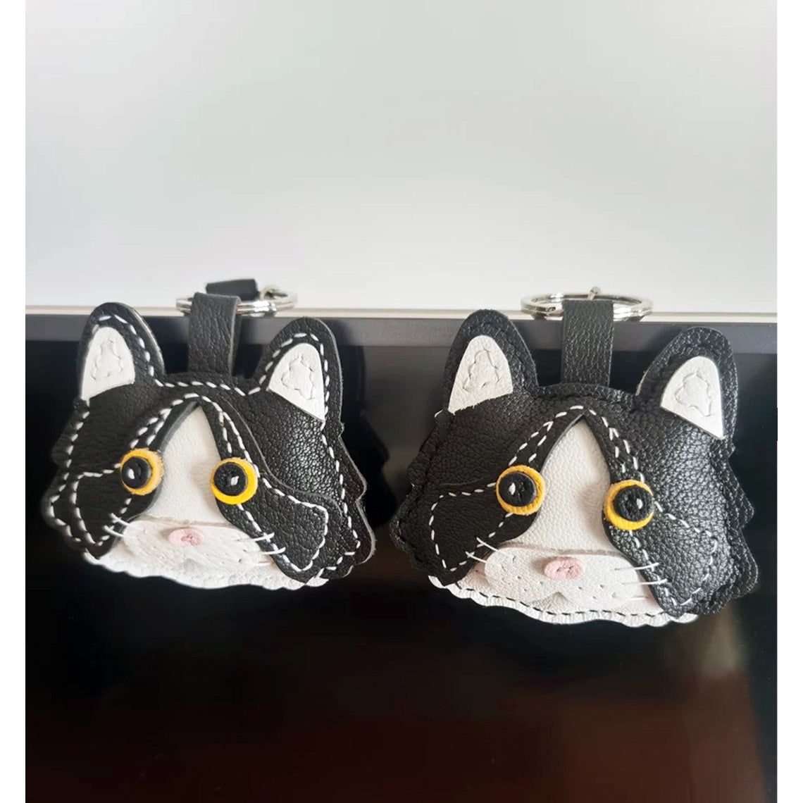 Black Cat Leather Keychain Charm | Customized Cat Keychain for Cat Owners - Wirkin®