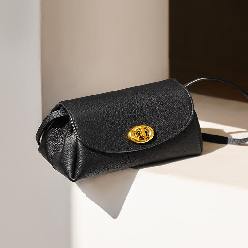 Women’s Black Minimalist Vintage Genuine Leather Crossbody Shoulder Bag image