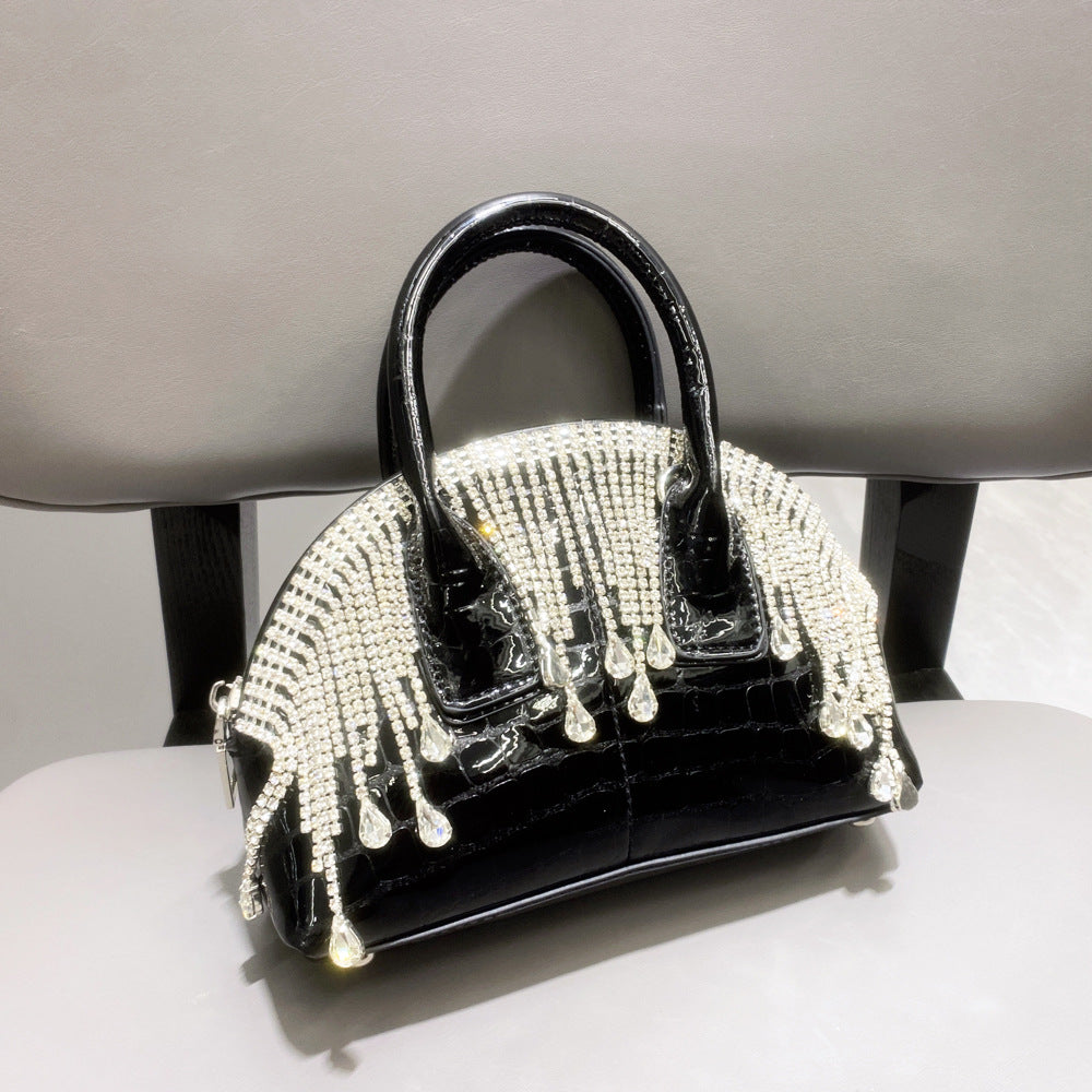 Women’s Metallic Crossbody Bag with Fringe and Chain Strap image 9