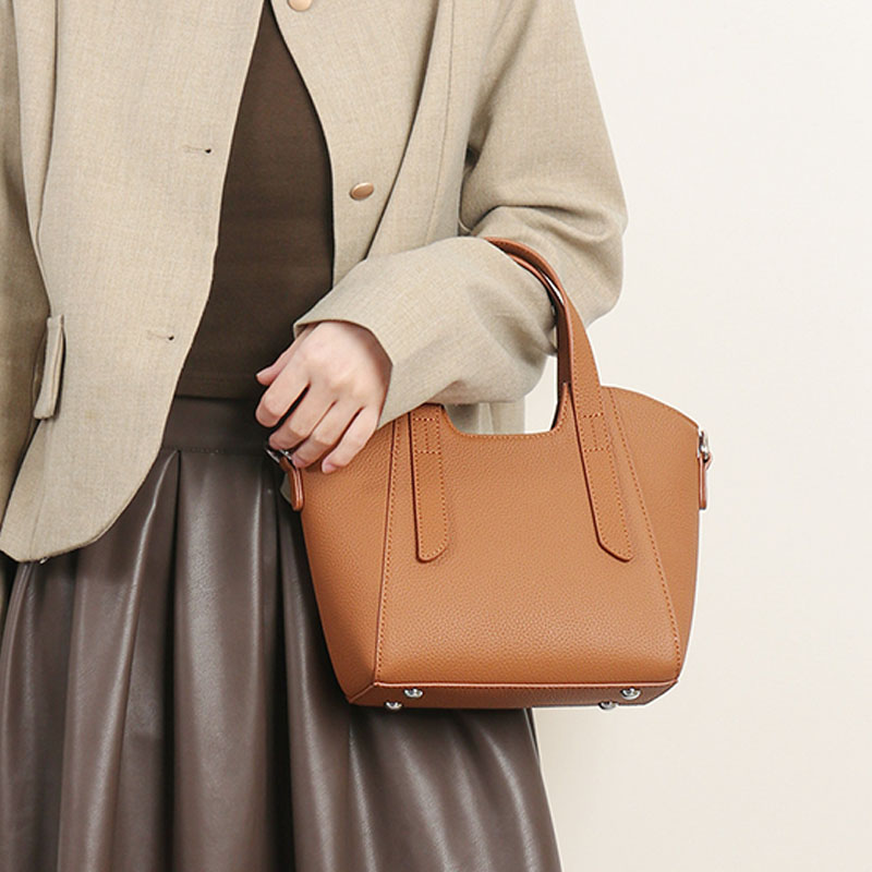 Women’s Genuine Leather Magnetic Buckle Crossbody Shoulder Tote Bag In Minimalist image 2