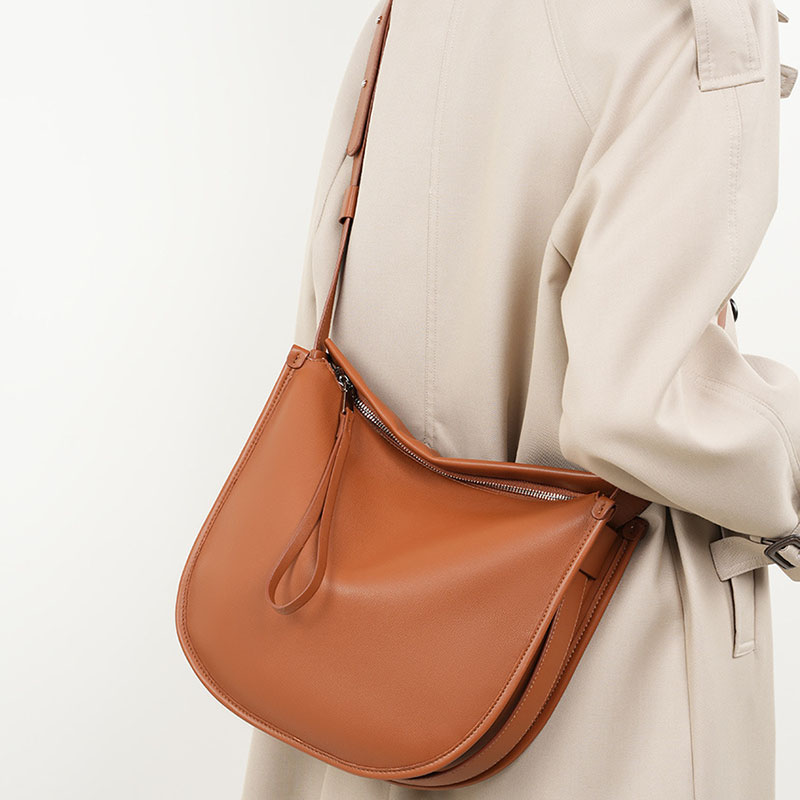 Women’s Genuine Leather Minimalist Shoulder Crossbody Hobo Tote Bag image 5