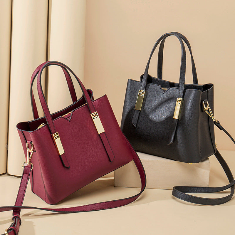 Women’s Genuine Leather Vintage Magnetic Buckle Crossbody Duchess Handbag image 4