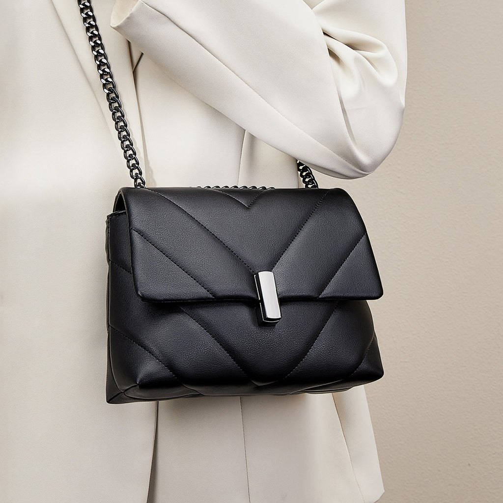 Women’s Leather Quilted Crossbody Bag with Chain Strap image 4