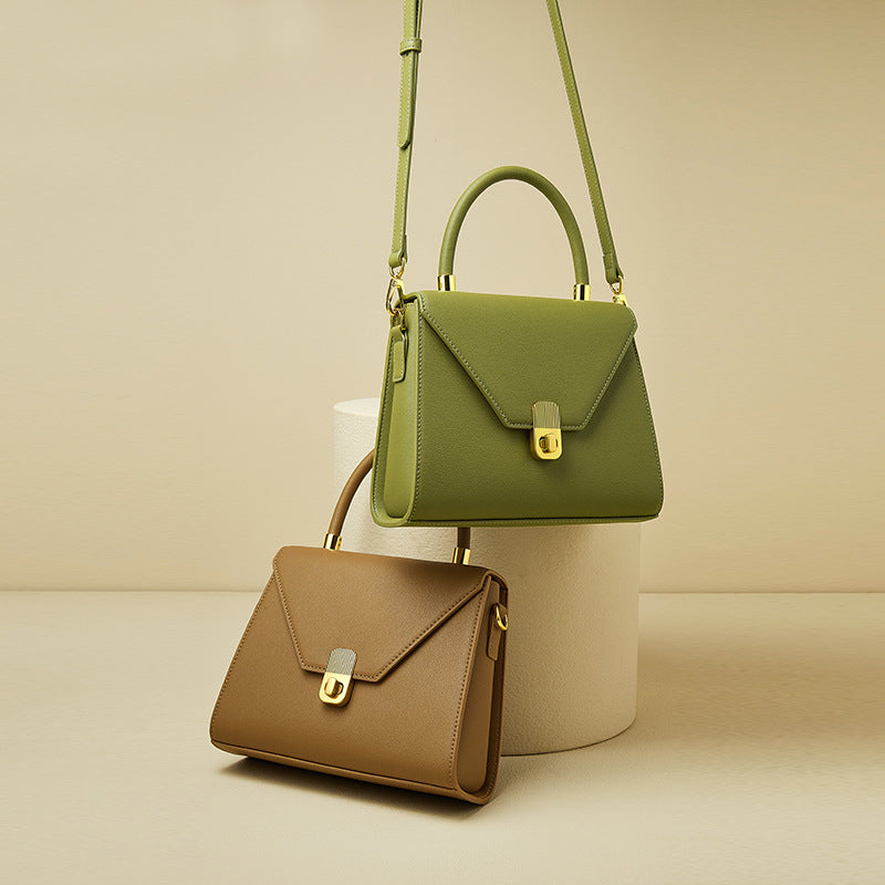 Women’s Minimalism Envelope Flap Handbag in Genuine Leather image 8