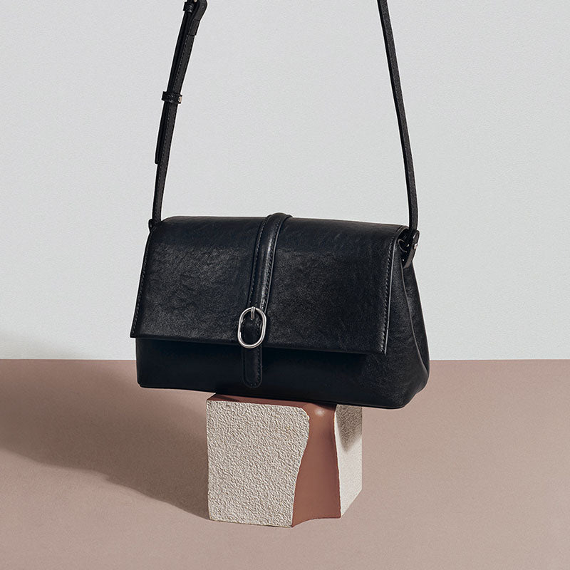 Women’s Minimalist Genuine Leather Magnetic Closure Shoulder Bag image 3