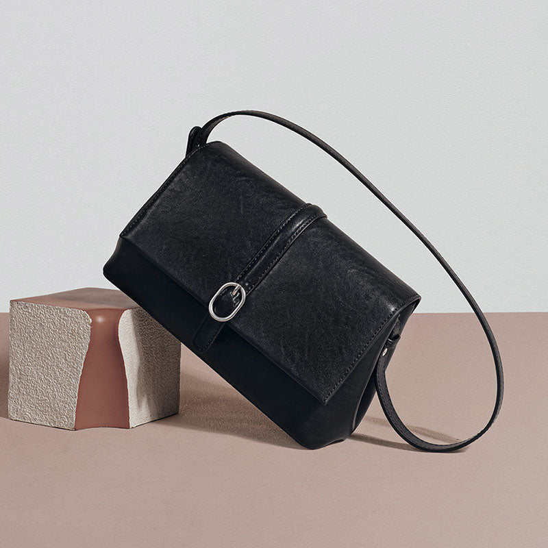 Women’s Minimalist Genuine Leather Magnetic Closure Shoulder Bag image 4