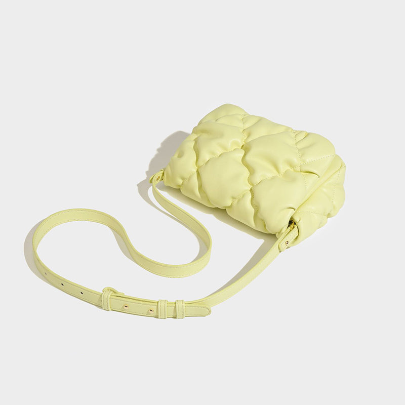 Women’s Quilted Pineapple Chains Shoulder Bags in Vegan Leather image 5