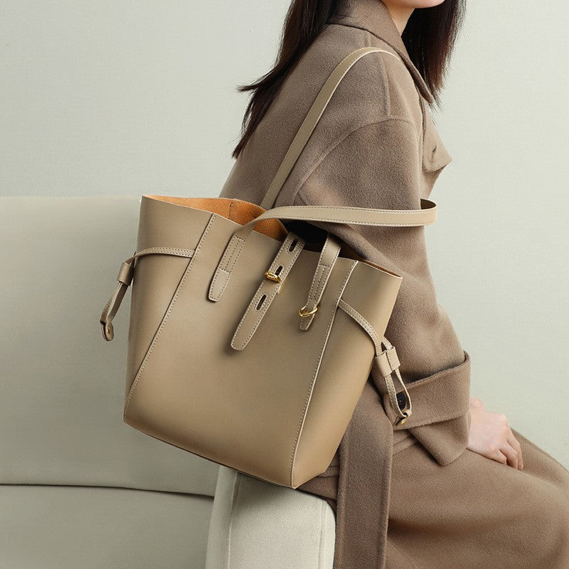 Women’s Vintage Large Genuine Leather Lock-Clasp Tote Bag image 6