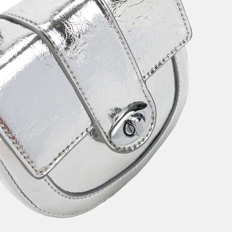 Women’s Vintage Leather Saddle Chain Strap Lock Closure Bag image 4