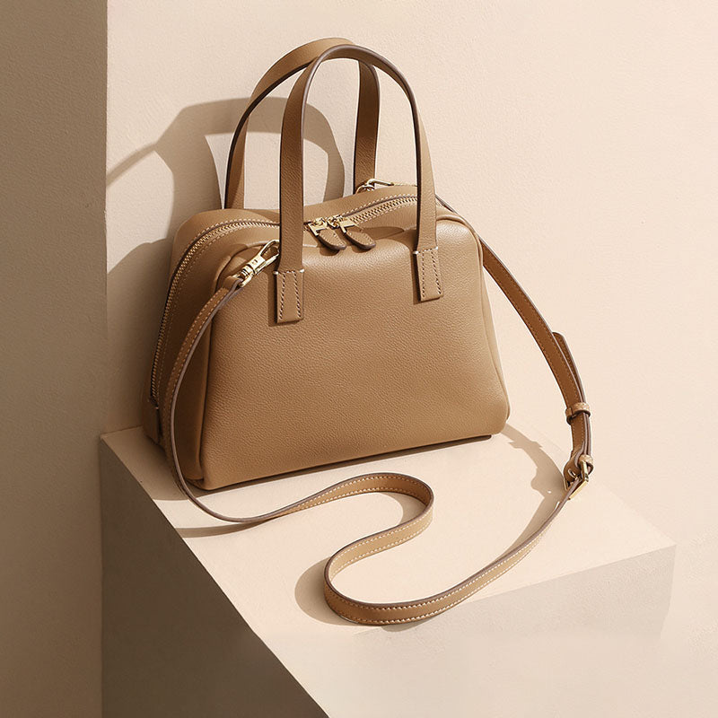 Women’s Vintage Minimalist  Leather Top Handle Bag image 2