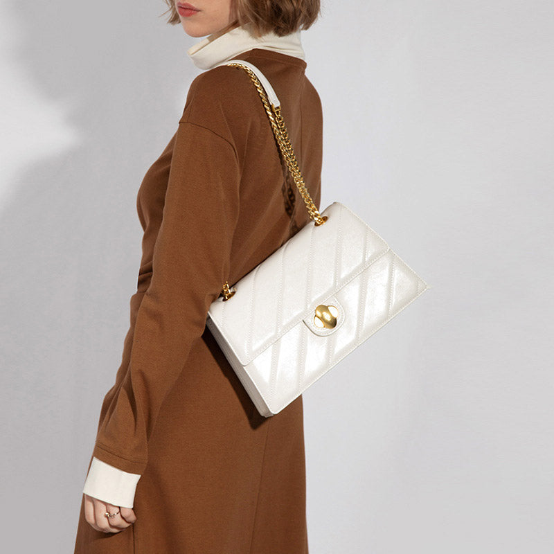 Women’s White Vintage Quilted Leather Crossbody Shoulder Chain Bag In Gold Hardware image 2
