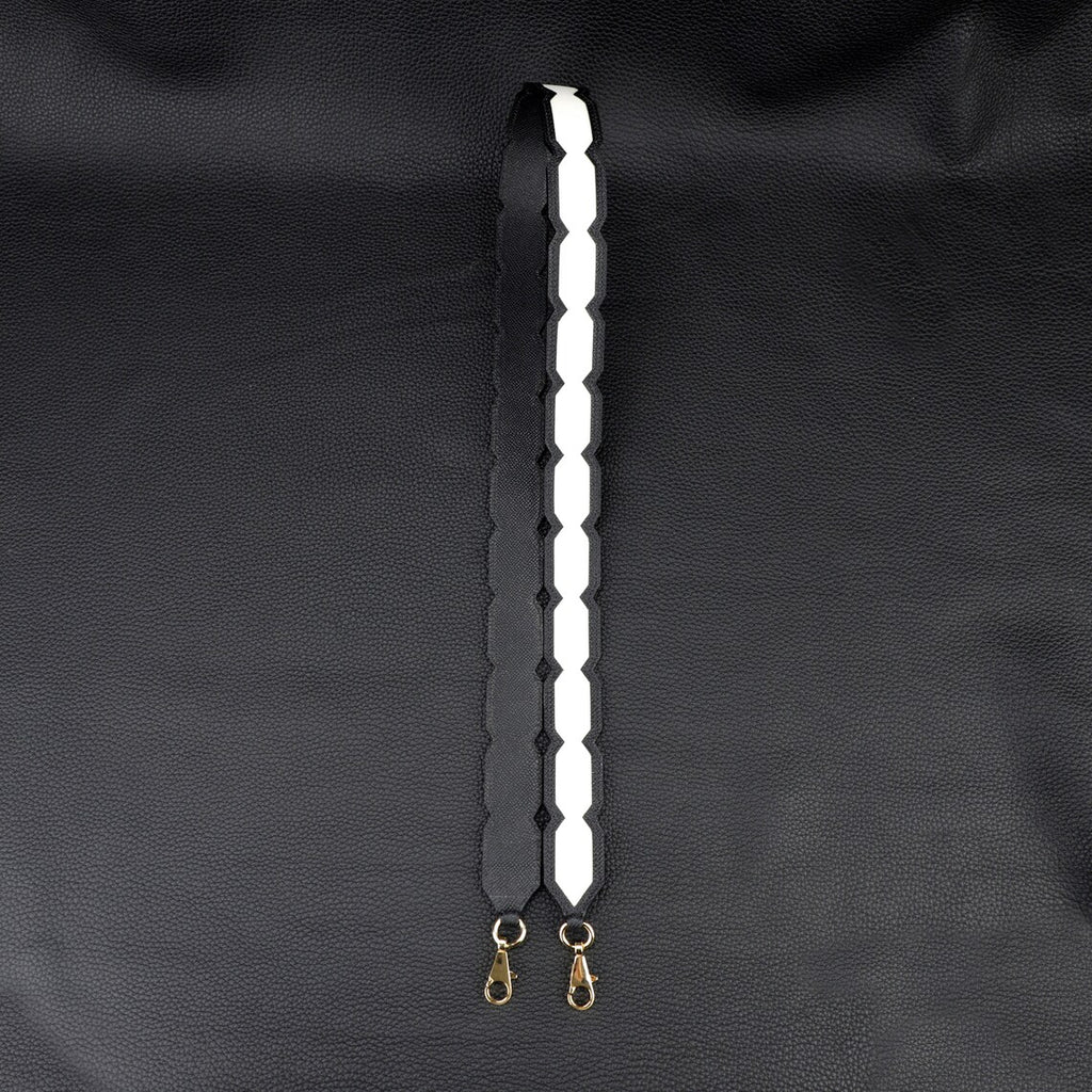 Artisanal Black & White Epsom Leather Bandoulière: Hand-Stitched Detachable Crossbody/Shoulder Strap