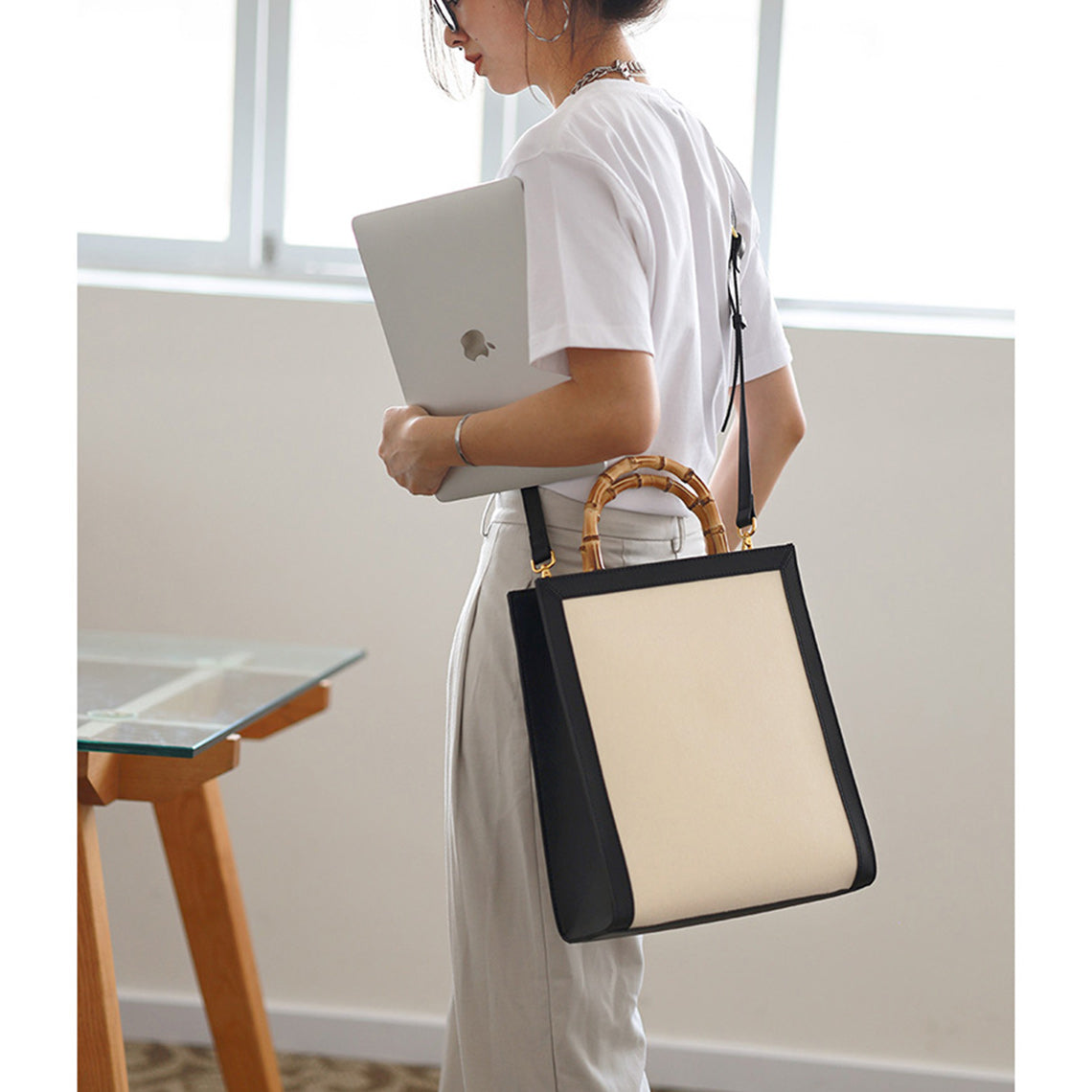 Minimalistic Style Crossbody Handbag Black - Handmade Gift Ideas - Wirkin™