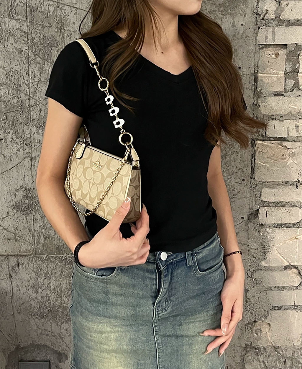 Premium Metal "C" Shaped Extension Chain for Bags – 13.6cm Length, 2cm Width, Stylish and Durable Bag Accessory