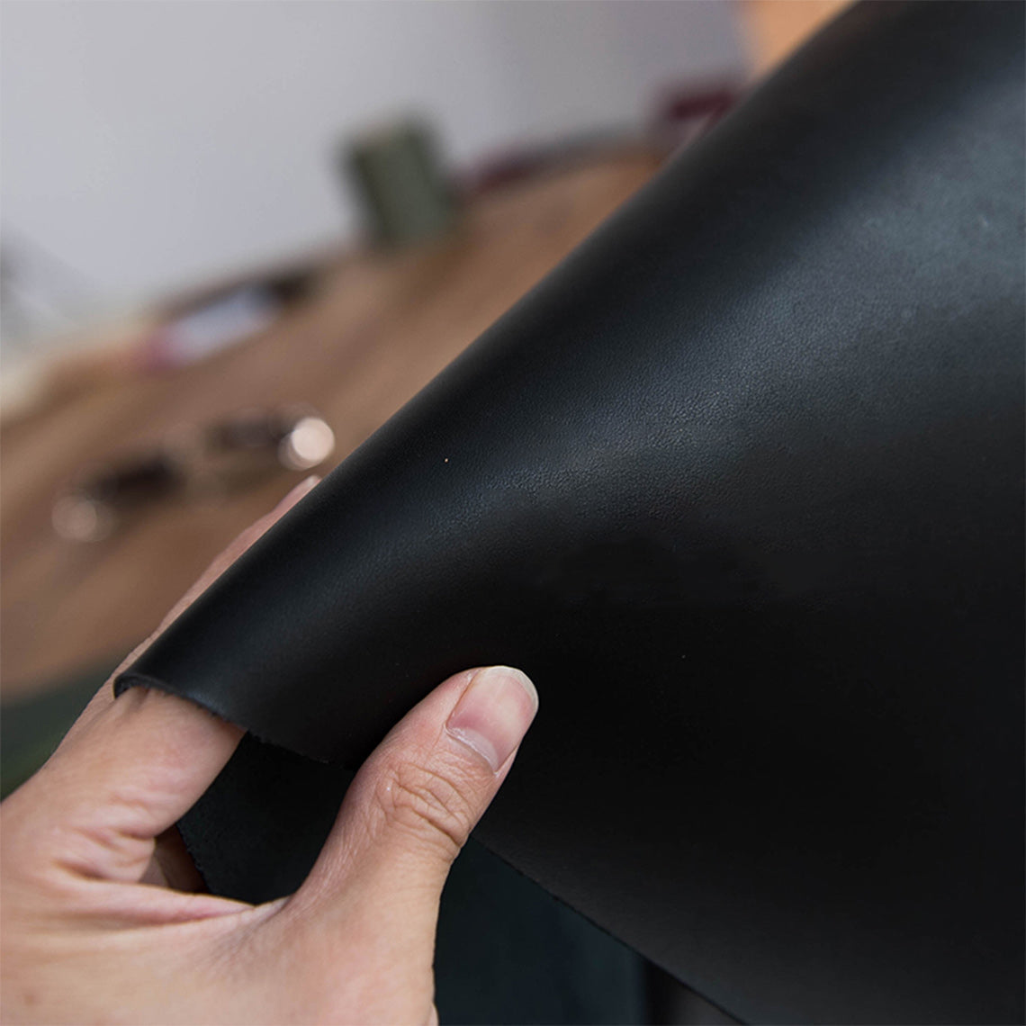 Vegetable tanned leather black | Leather bag making kit | Wirkin™