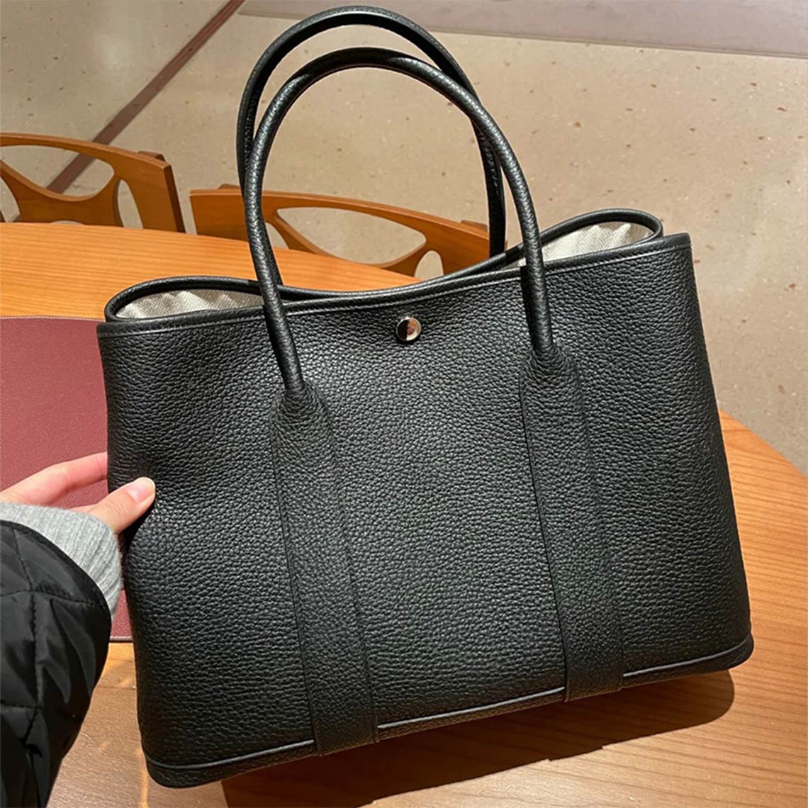 Black Leather Handbag with Silver Hardware - Wirkin™