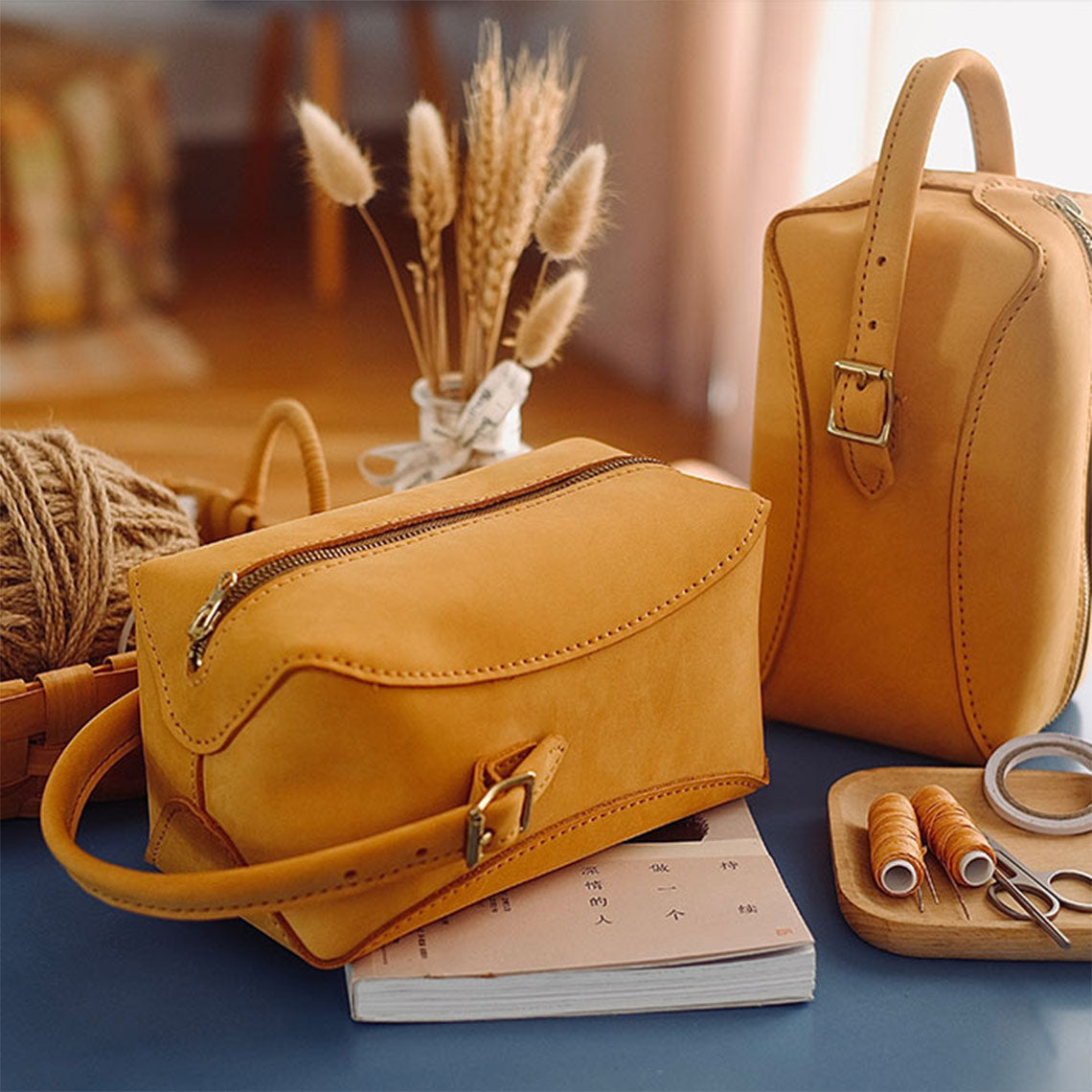 Personal Organizer Toiletry Bag | Handmade Leather Weekender Toiletry Bag - Wirkin™