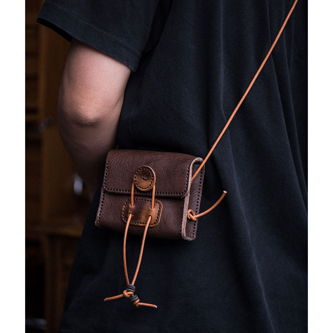 Vintage Mini Crossbody Bag for Men | Distressed Leather Small Bag Handmade DIY Leathercraft - Wirkin™