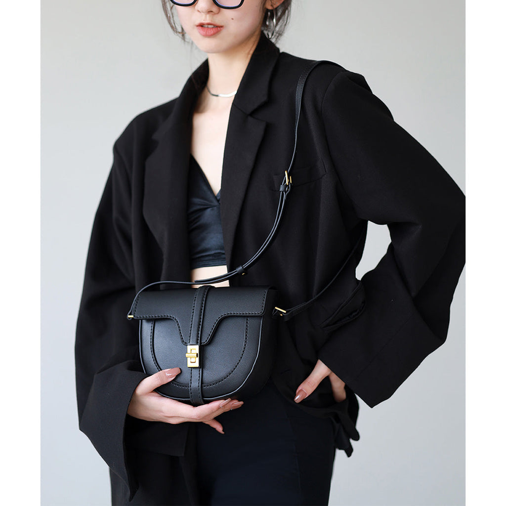 Black leather crossbody bag for girls | Women's shoulder bag in black | Wirkin™