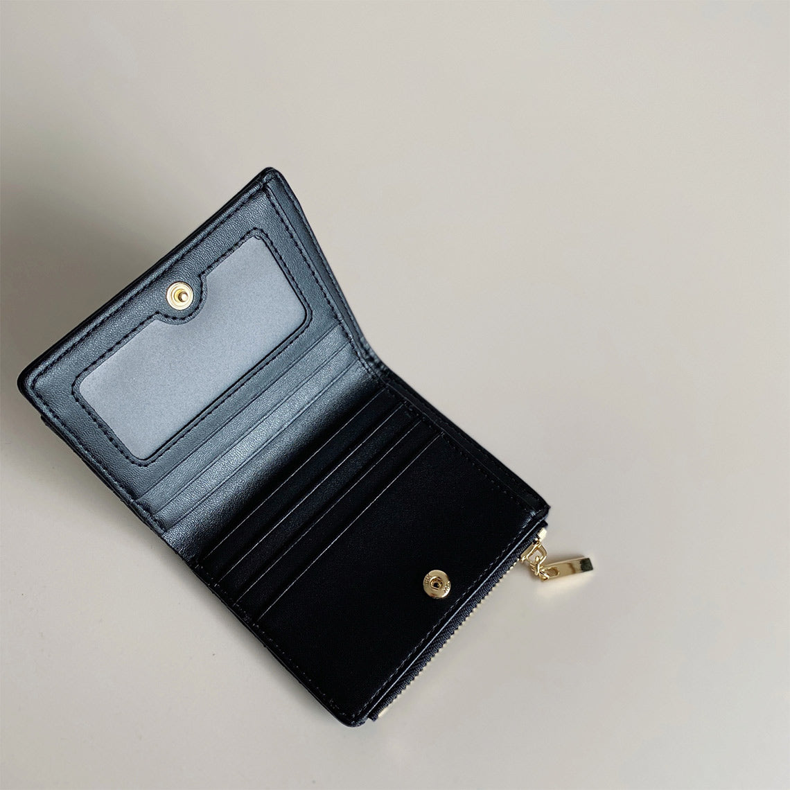 Mini Leather Wallet | Bifold Wallet with Picture Window - Wirkin™