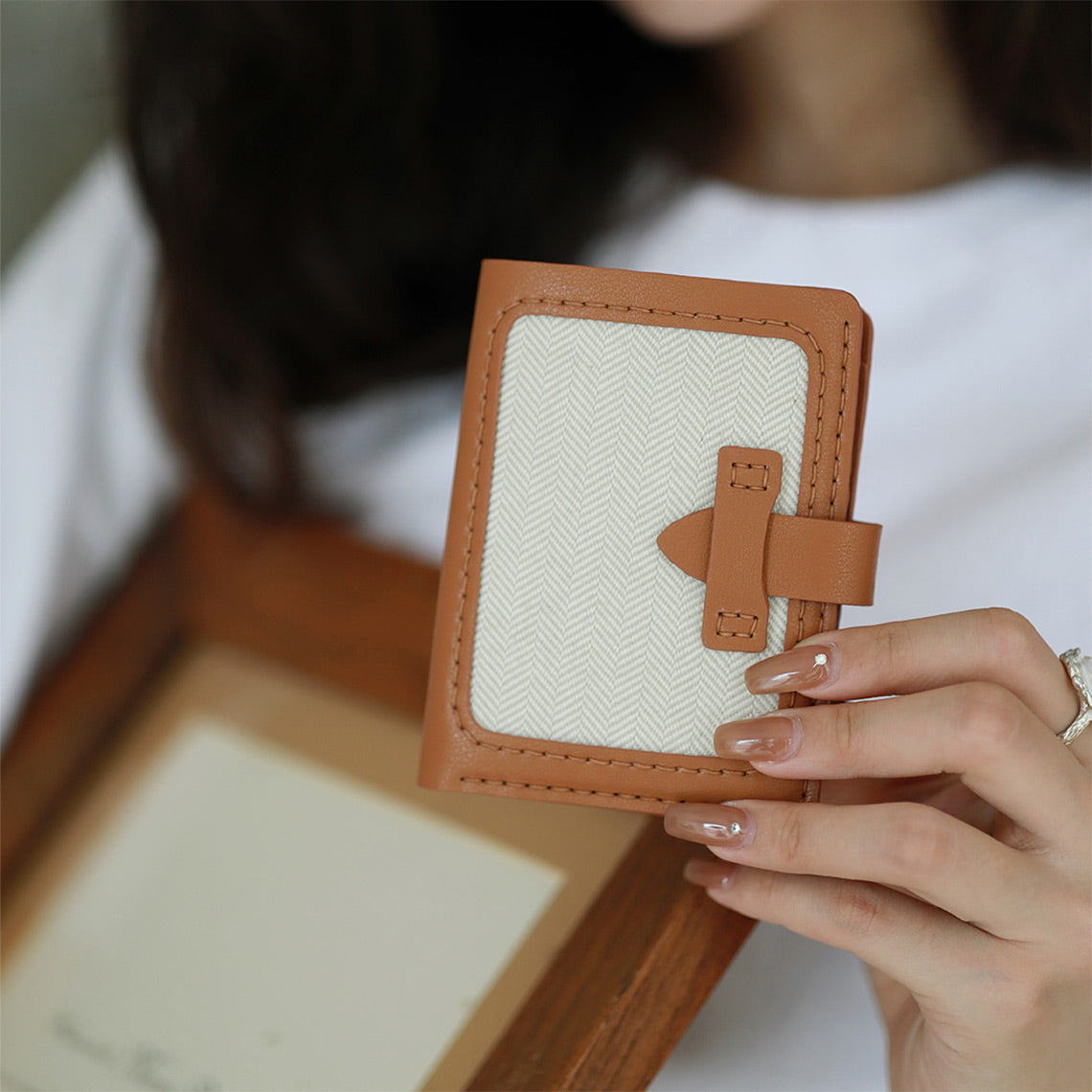 Small Leather Bifold Wallet Brown - Wirkin™