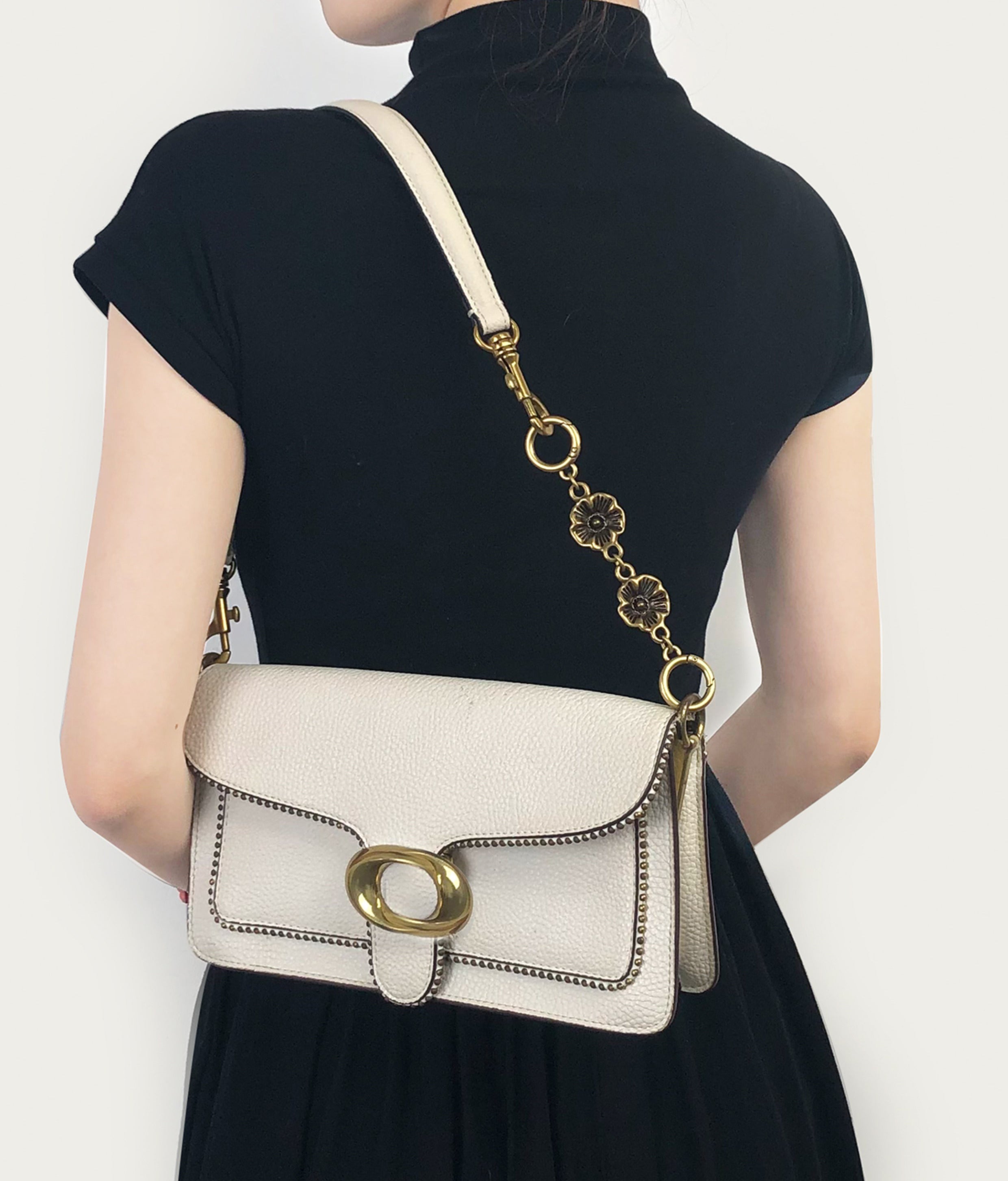 Tabby26 armpit bag with extended chain accessory, 14.5 cm long camellia style metal chain