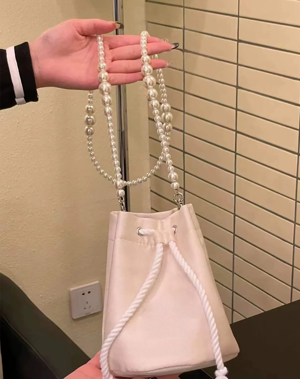 Premium Imitation Pearl Chain Strap,A Glamorous Substitute for Crossbody and Shoulder Bags